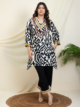Deebaco - Women Multi-Color Abstract Kurta with Palazzo
