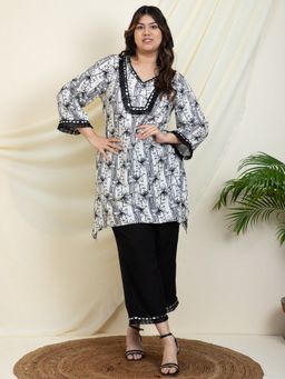 Deebaco - Women Black Floral Kurta with Palazzo