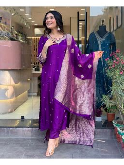 Lush Glam - Women Purple Embroidered Kurta with Pant and Dupatta
