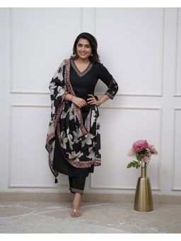 Lush Glam - Women Black Embroidered Kurta with Pant and Dupatta