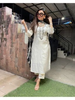 Lush Glam - Women Off White Embroidered Kurta with Pant and Dupatta
