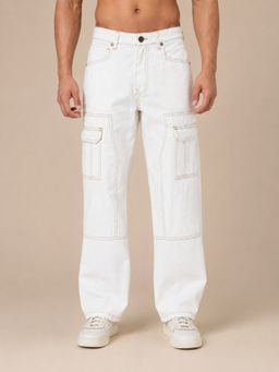 Bene Kleed - Men White Relaxed Cargo Jeans with Contrast Stitch
