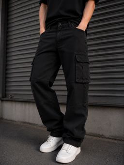 Bene Kleed - Men Black Relaxed Fit Cargo Jeans