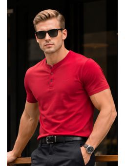 Parcel Yard - Men Red Henley Neck T-Shirt