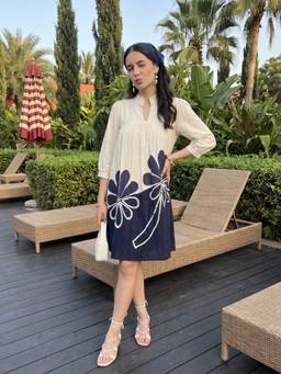 ZUMMER - Women Off White Colorblock Dress