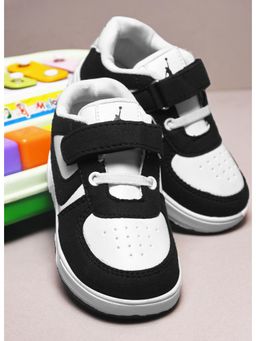 KATS - Black Kids Sneakers with Velcro Closure