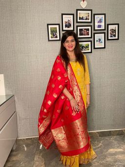 Zal from Benaras - Red Pure Katan Silk Banarasi Handloom Dupatta