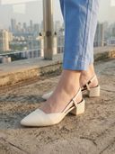 Cream color option, Sold out, Currently selected