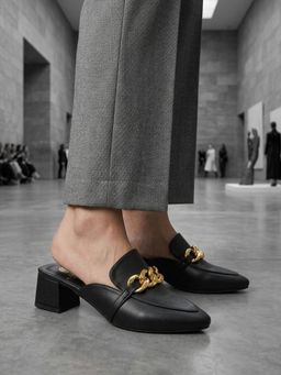 Carlton London - Women Pointed Toe Block Heel Mules - Black