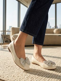 Iconics - Women Square Toe Ballet Flats With Embellished Rhinestone Bow Accent - White