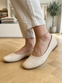 Cream color option, Sold out, Currently selected