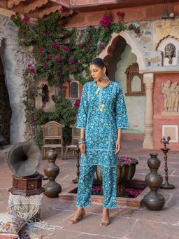 House of Surkh - Blue Lawn Kurta with Pant (Set of 2)
