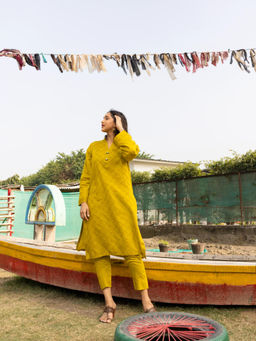 House of Surkh - Yellow Cotton Long Kurta with Pant (Set of 2)