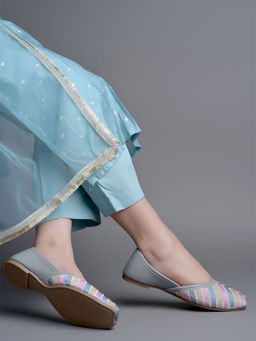 Shoetopia - Embroidered Grey Ballerina for Girls