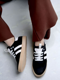 Shoetopia - Black Smart Casual Sneakers for Girls