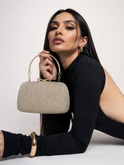 Akiki London - Women Barnet Small Frame Clutch Gold (S)
