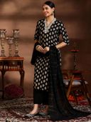 Black color option, Sold out, Currently selected