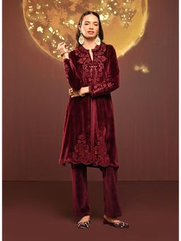 Lakshita - Maroon Embroidered Velvet Kurta with Pant (Set of 2)