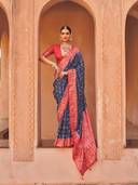 Navy Blue color option, Currently selected