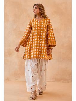 Tara-C-Tara - Brown Checkered Heart Print Cotton Kurta with Farsi Salwar