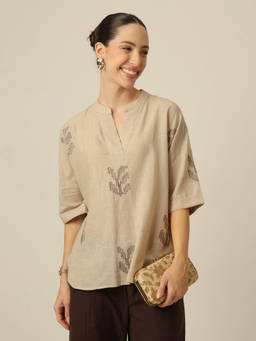 Saltpetre - Beige A Minimalist Style Tunic