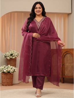 Extra love by Libas - Women Red Floral Tissue Kurta and Pant with Dupatta