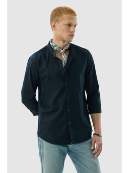 Snitch - Black Solid Full Sleeves Slim Casual Shirt