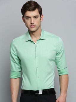 SHOWOFF - Men's Spread Collar Solid Green Classic Shirt
