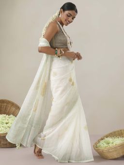 Gajra Gang - Guldasta Off white Print & Sequin Chanderi Saree (Set of 2)