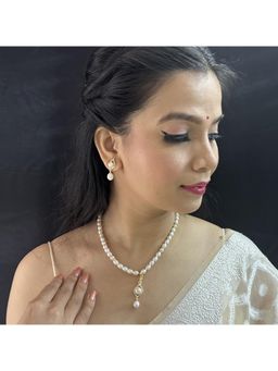 Sri Jagdamba Pearls - Shine Pearl Necklace Set