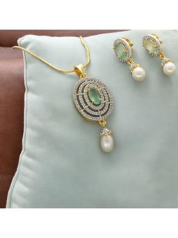 Sri Jagdamba Pearls - Pearls Lolita Green Pendant Set With Chain