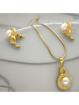 Sri Jagdamba Pearls - Pearls Anahita White Pendant Set With Chain