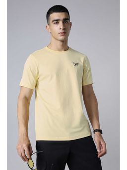 Reebok - Men Yellow Solid Regular Fit T Shirt