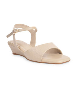 Bata - Women White Tpr Sandals