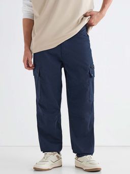 Bewakoof - Men's Navy Blue Tapered Fit Cargo Pants