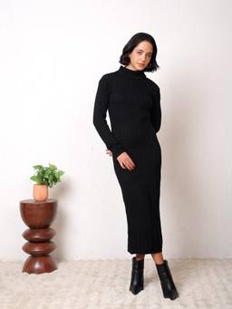 Kvetoo - Women Black High Neck Textured Maxi Dress