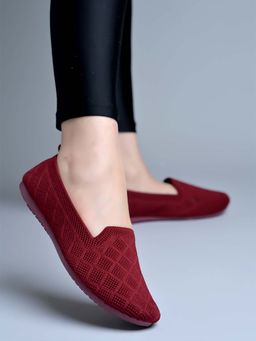 Shoetopia - Comfortable Stylish Maroon Ballerinas for Women