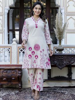 Autumnlane - Samiha Rose Cotton Kurta & Pant (Set of 2)