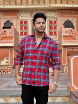 GRITSTONES - Men Red Check Casual Shirt