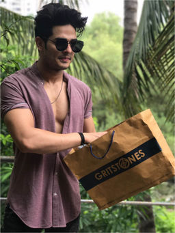 GRITSTONES - Men Pink Half Sleeve Collar Knitted Shirt