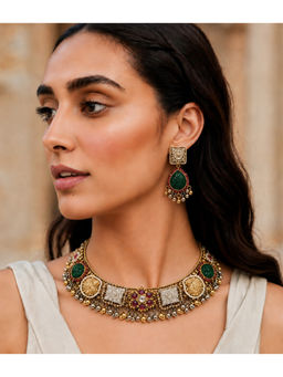 TAD Accessories - Multicolor Necklace And Imitation Polkis