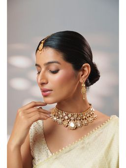Zevar By Geeta - Golden Keyara Moissanite Choker with Pair Of Earrings and Maang Tikka