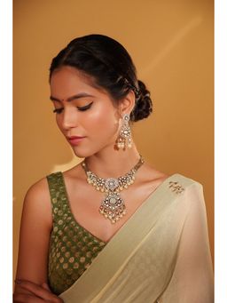 Zevar By Geeta - White Bhavyata Polki Necklace and Pair Of Earrings