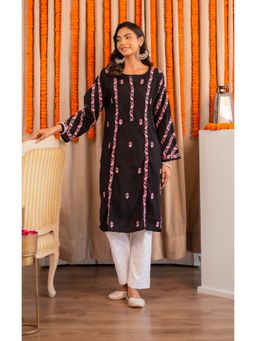 HOUSE OF KARI - Saba Chikankari Long Kurta In Muslin - Black