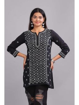 CLUB LOOM - Asmara Chikankari Cotton White Kurti