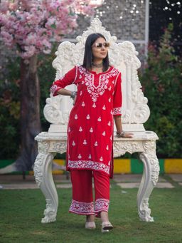 CLUB LOOM - Bahaara Chikankari Cotton Red Kurta with Pant (Set of 2)