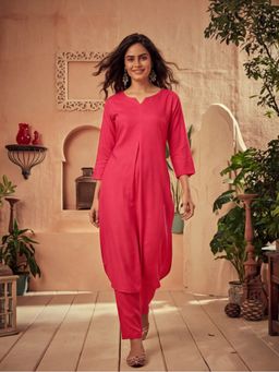 Jaipur Kurti - Women Pink Fuchsia Pleated Straight Kurta with Pant