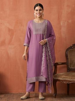 Jaipur Kurti - Women Purple Embroidered Straight Kurta with Pant and Dupatta