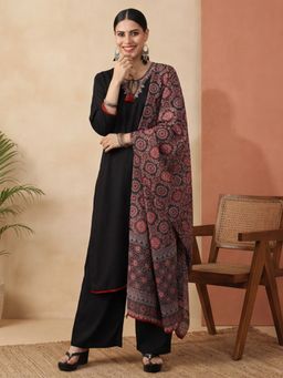 Jaipur Kurti - Women Black Embroidered Straight Kurta with Pant and Dupatta