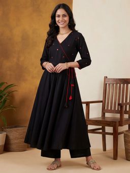 Jaipur Kurti - Women Black Embroidered Flared Kurta and Pant